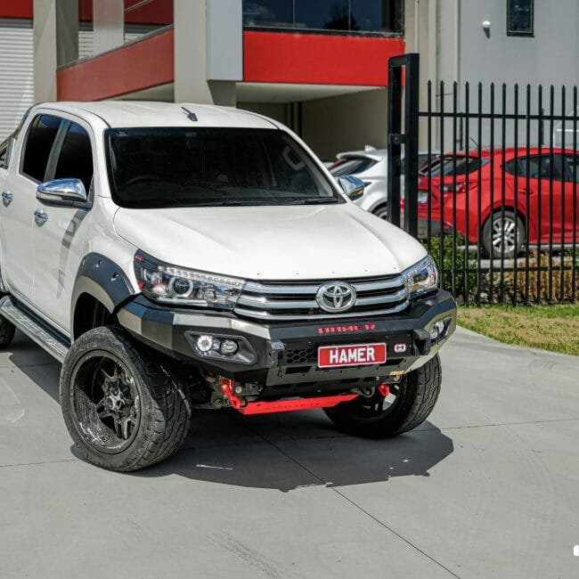 KING SERIES HAMER BULL BAR FOR TOYOTA HILUX (2015 – 2018)